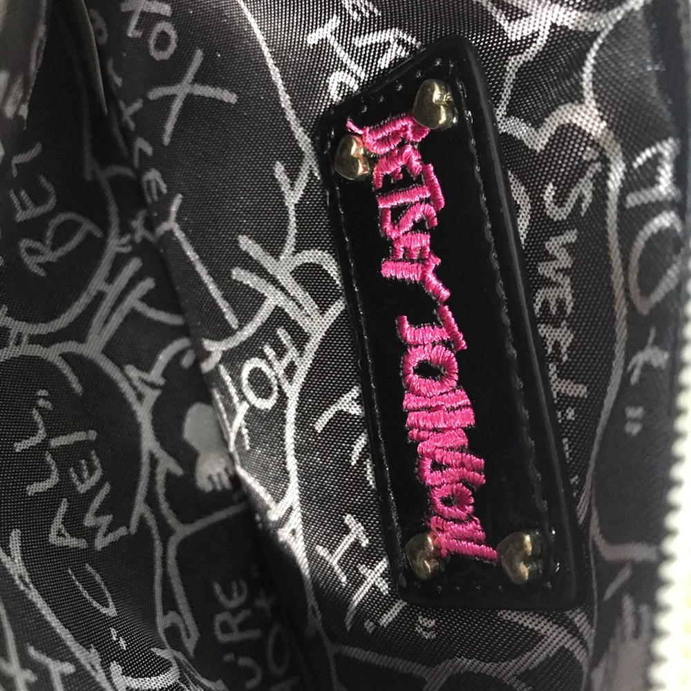 Betsey Johnson wristlet - Picture 4 of 5